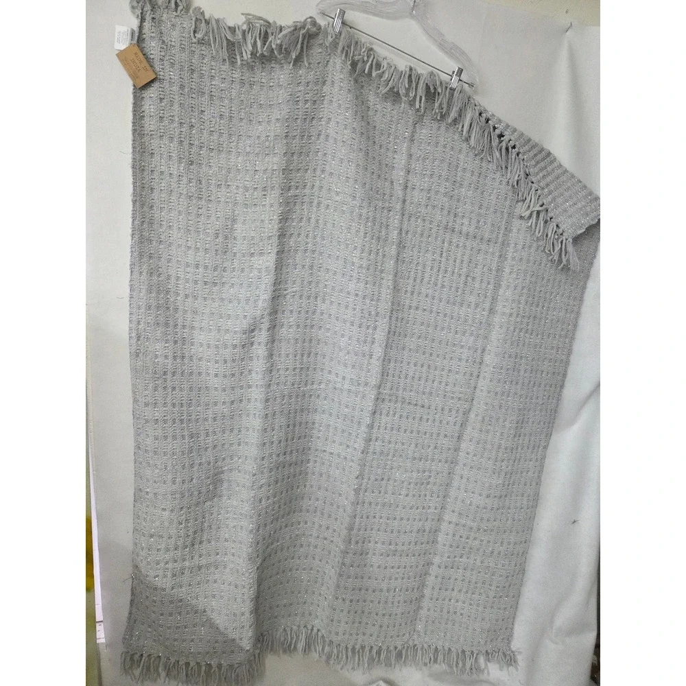 Made In India Throw Blanket Unisex 50x60 Grey Metallic Silver Knit Fringe Tassel